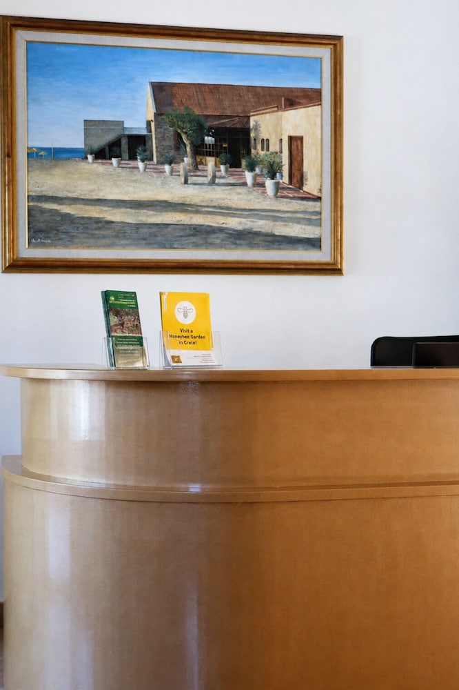 Mylos Hotel & Apartments 8/50