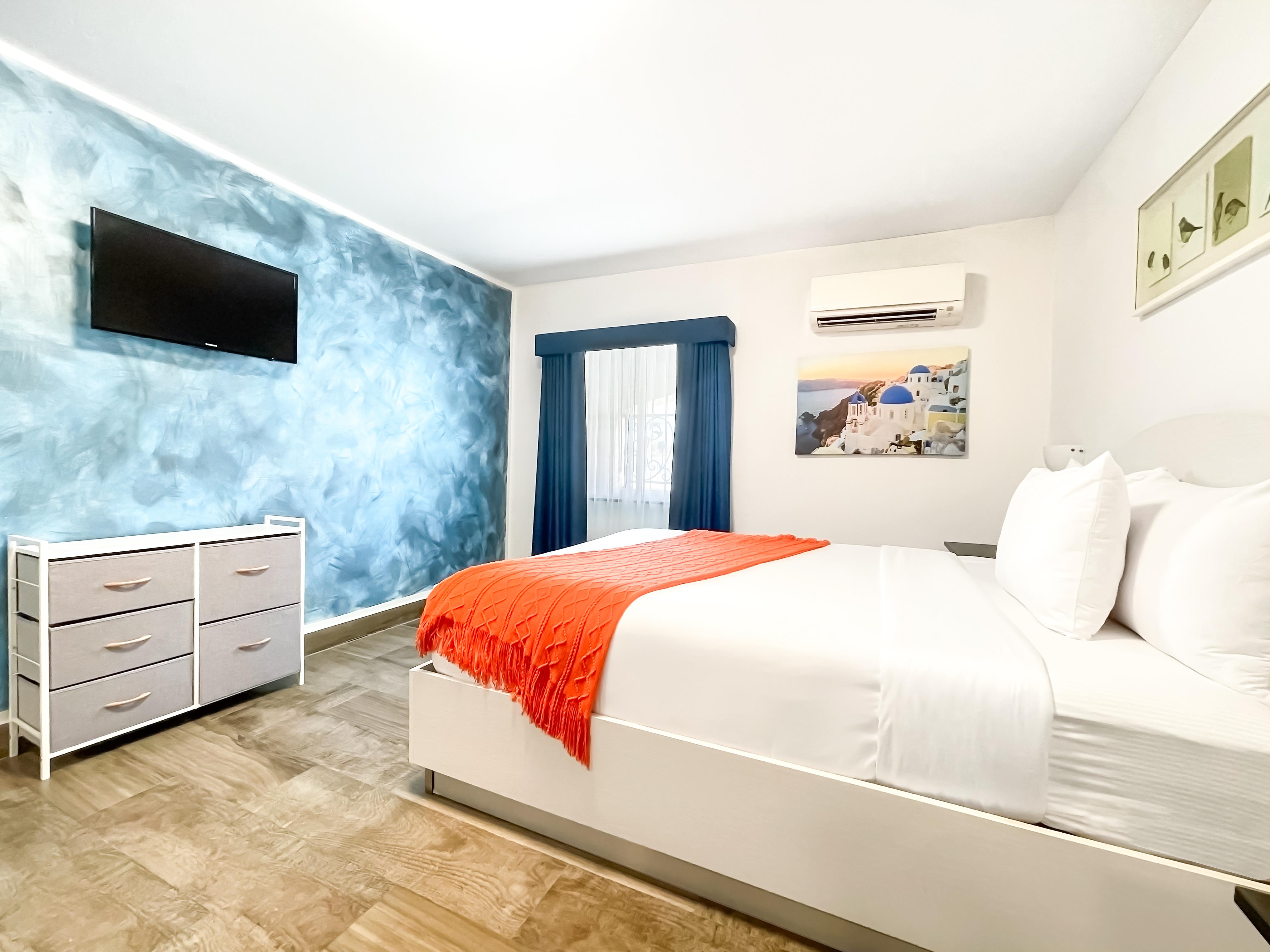 Courtyard, Deluxe, Queen Bed