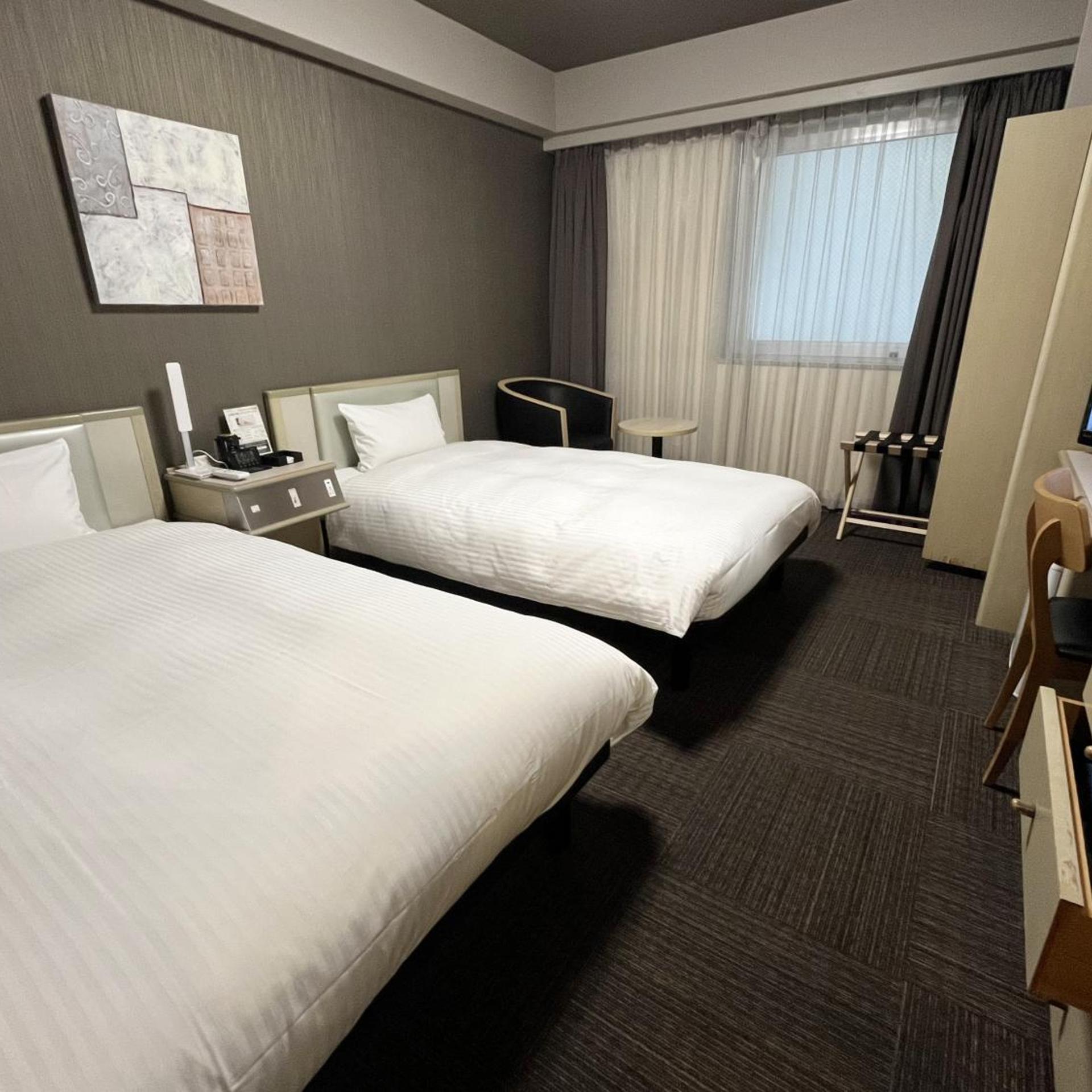 Standard, Twin Beds