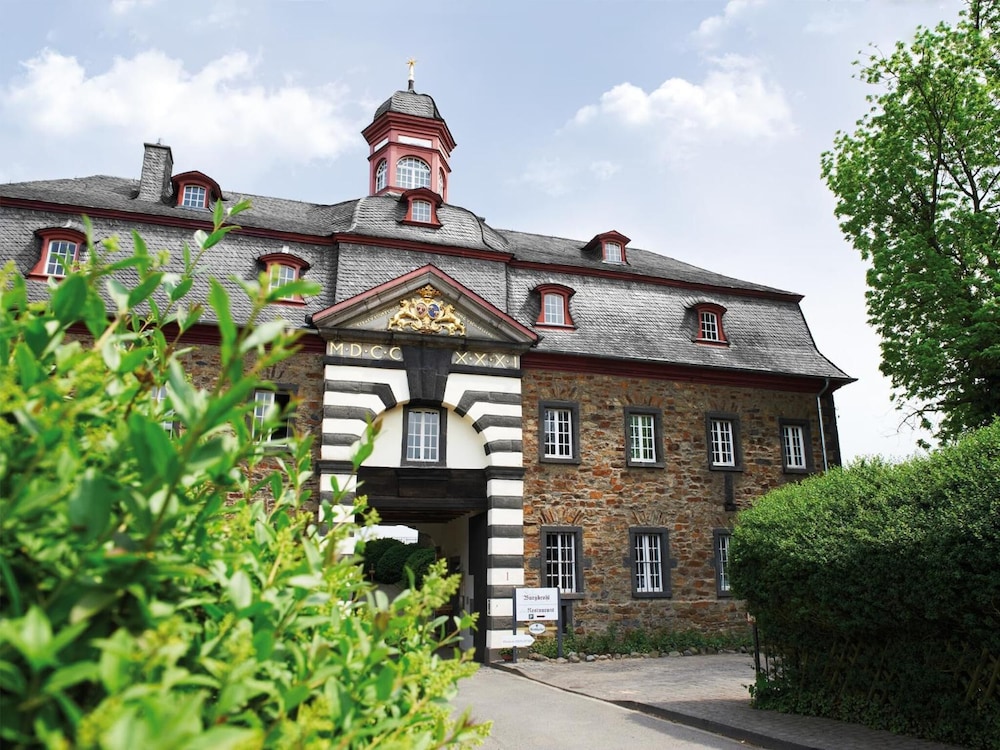 Schloss Hotel Burgbrohl 3/45