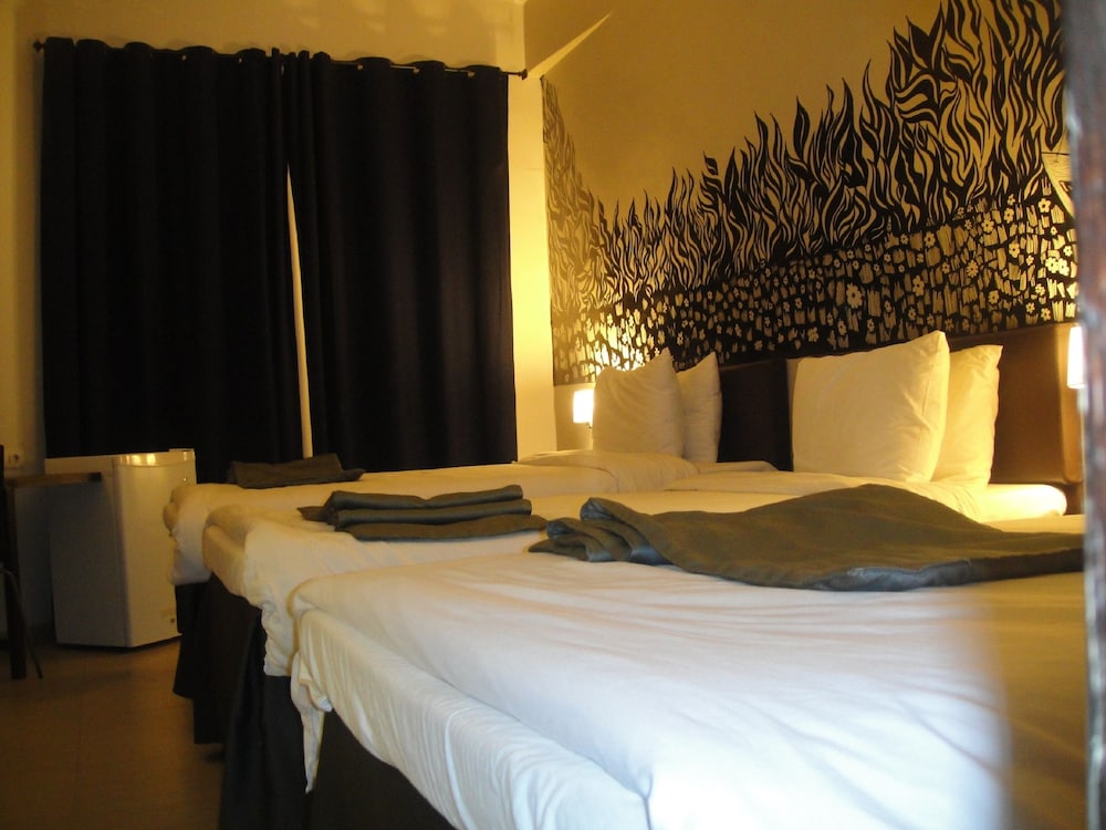 Art Hotel 11/50