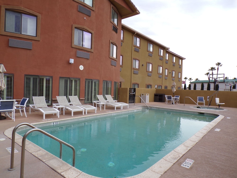 Best Western Plus Safford 3/43