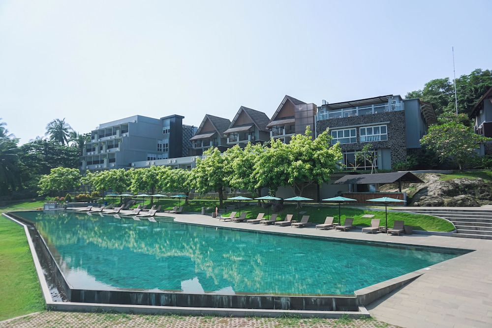 MaxOneHotels.com at Anyer 36/42