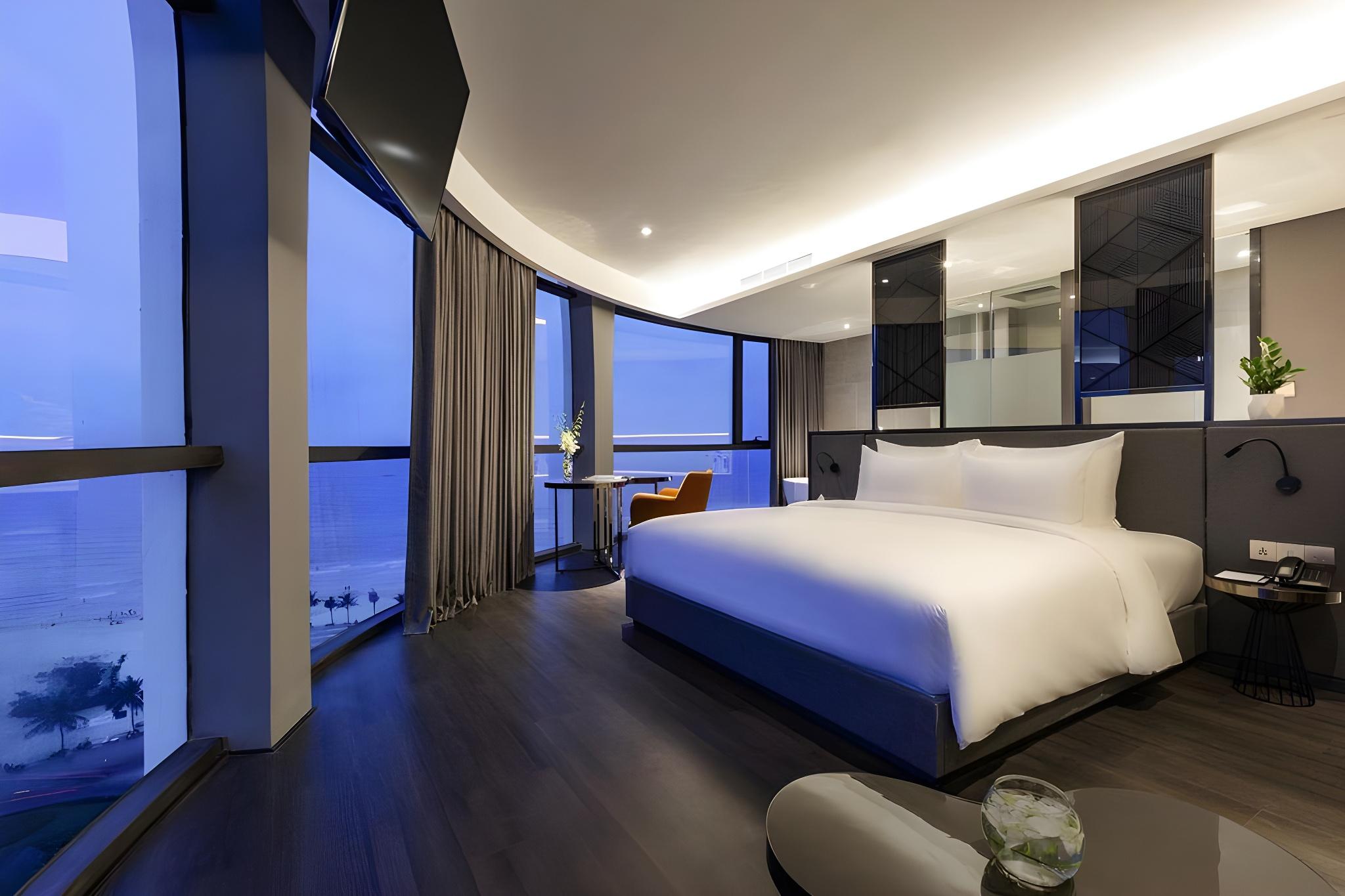 Executive, Suite, King Bed, Ocean Front