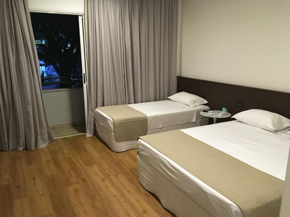 Vip Hotel 5/37