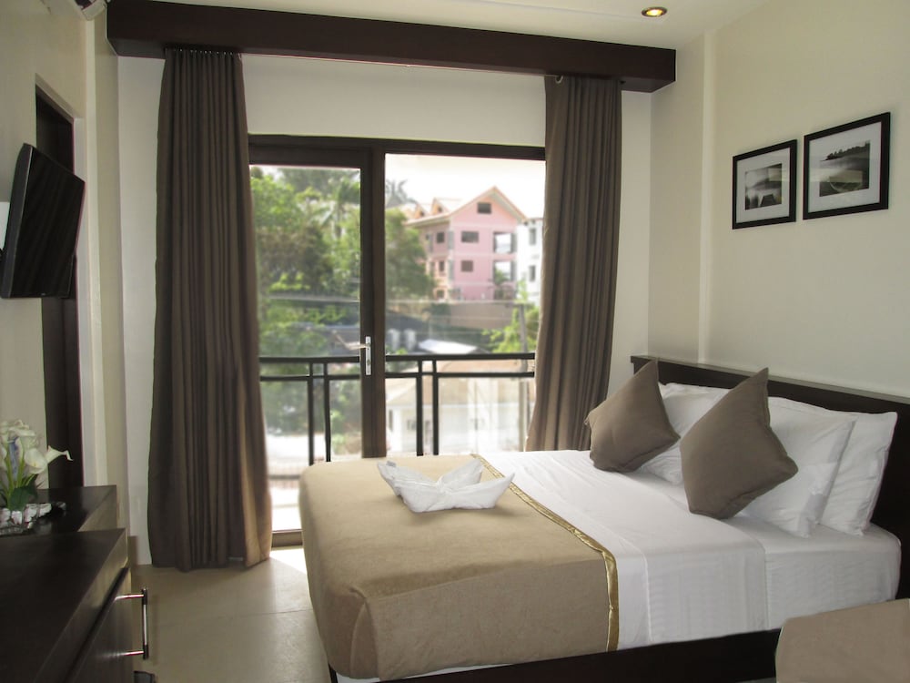 PREMIER, HIGH FLOOR