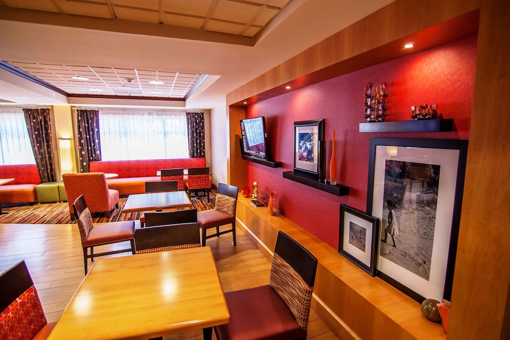 Hampton Inn Groton 34/56
