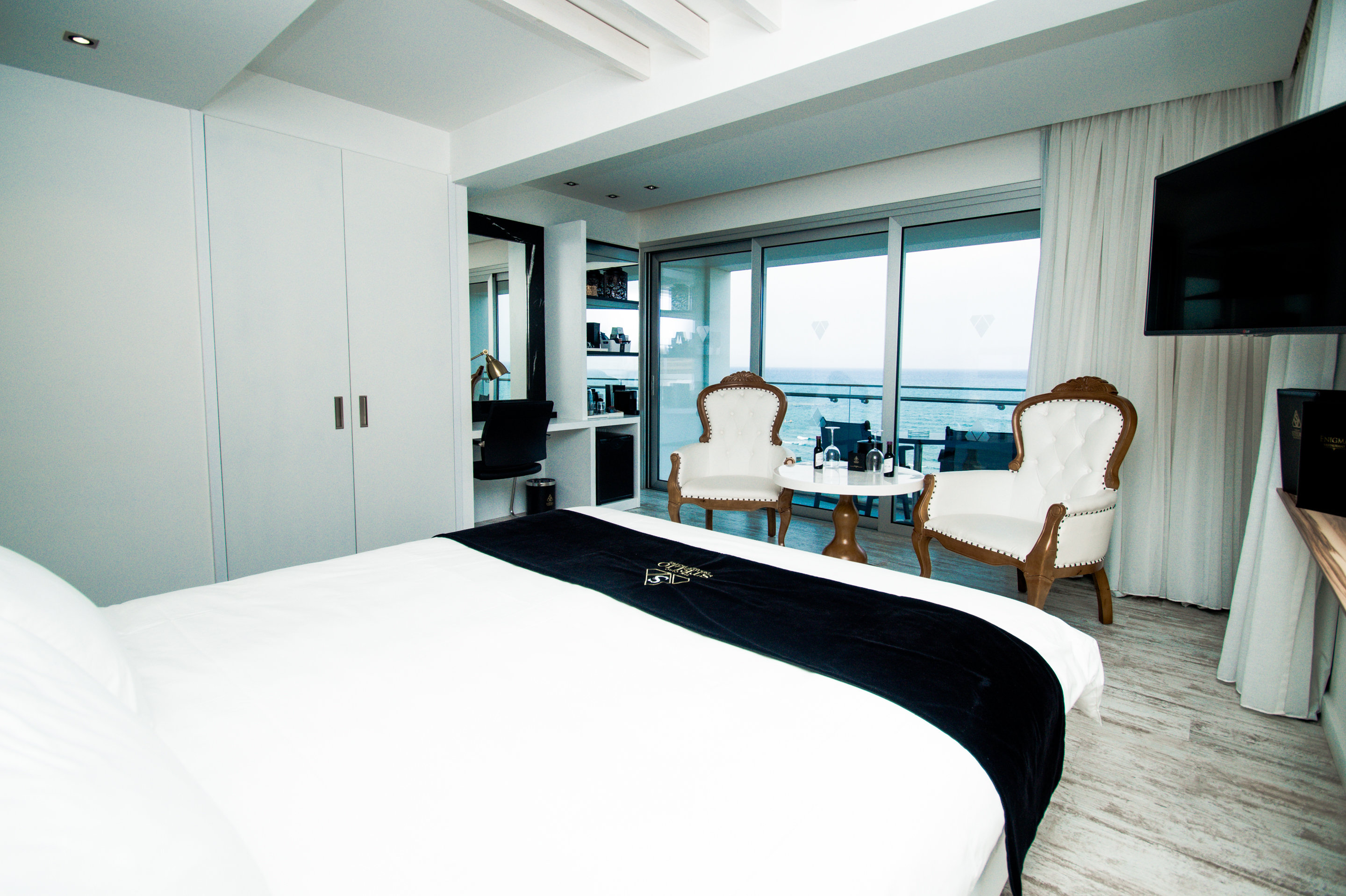 Deluxe, Sea Front, Balcony