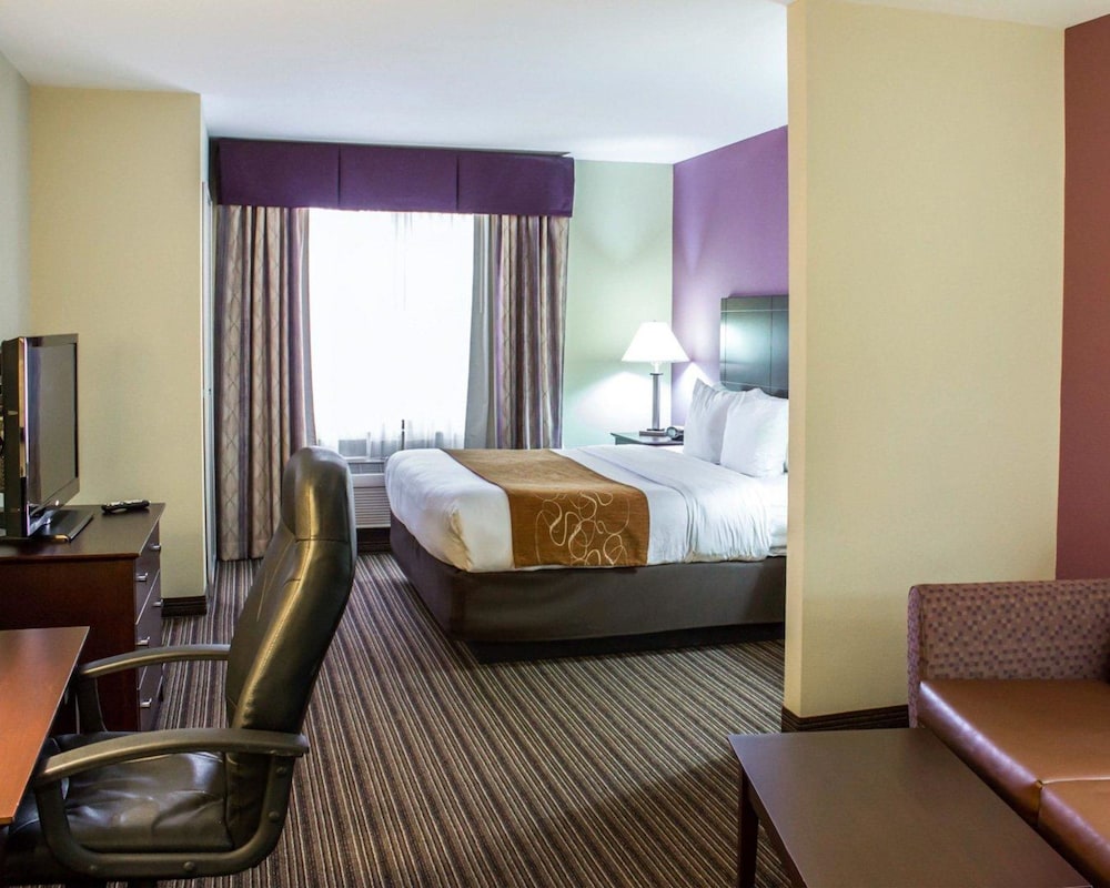 Comfort Suites Sanford, NC 11/54