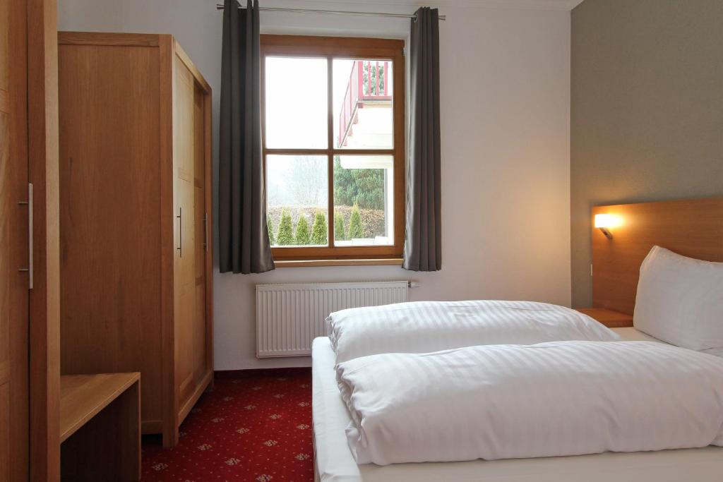 Room at Kitz Residenz Kaprun by Alpin Rentals, KAPRUN