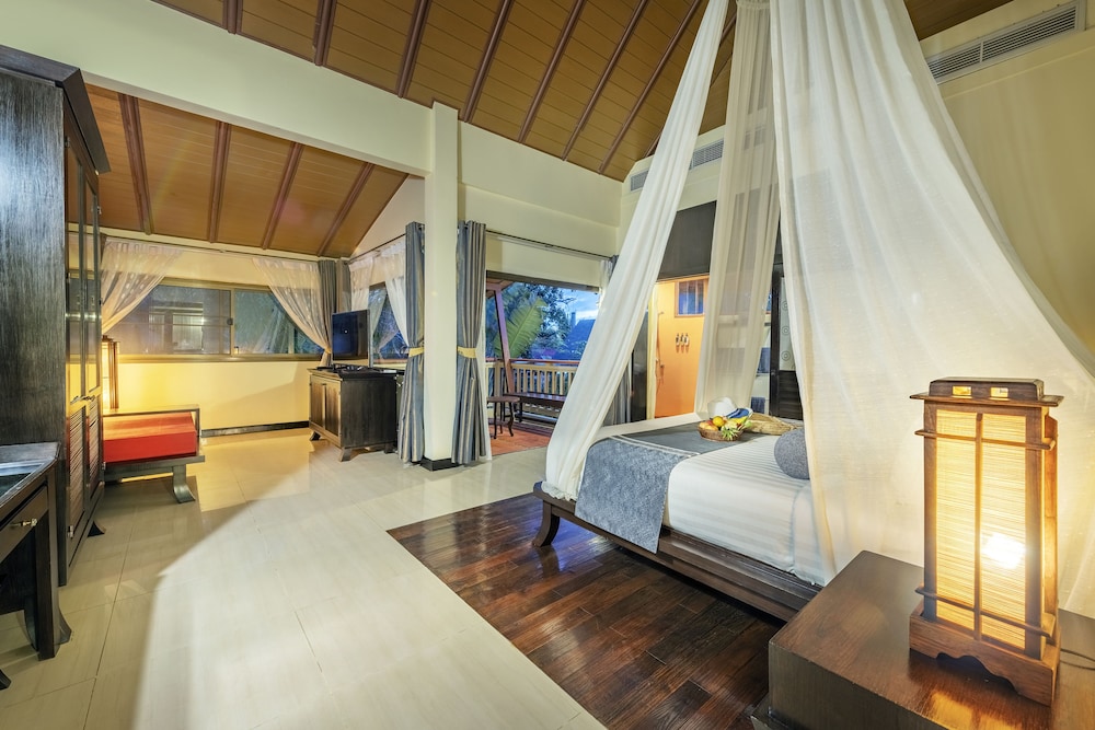 Chada Lanta Beach Resort 10/50