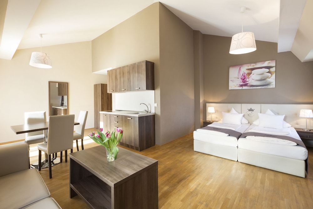 Empress Boutique Hotel 28/65
