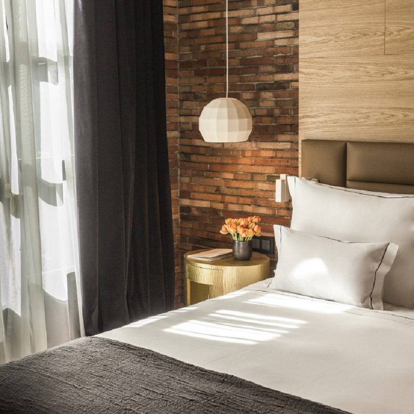 جناح جونيور مفرد بشرفة، Monument Hotel 3/4