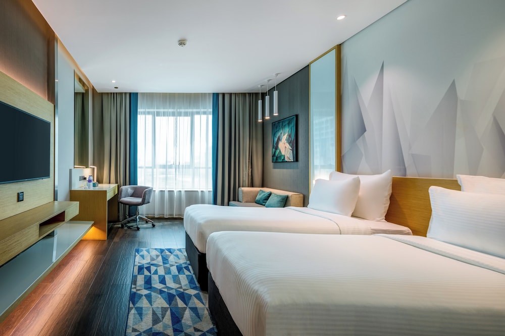SUPERIOR, DOUBLE OR TWIN BED