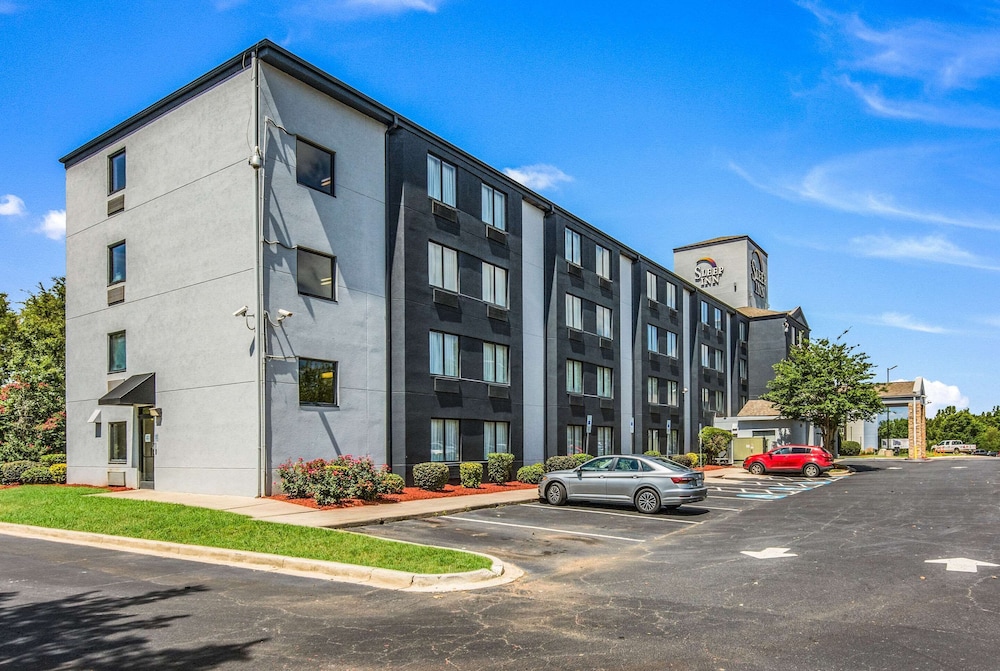 Sleep Inn Fort Mill near Carowinds Blvd. 6/46