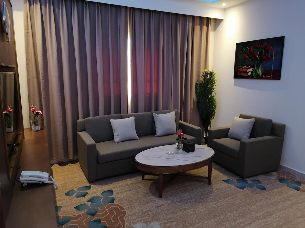 فندق قصر الشمال(Qasr Alshamal Hotel) 33/50