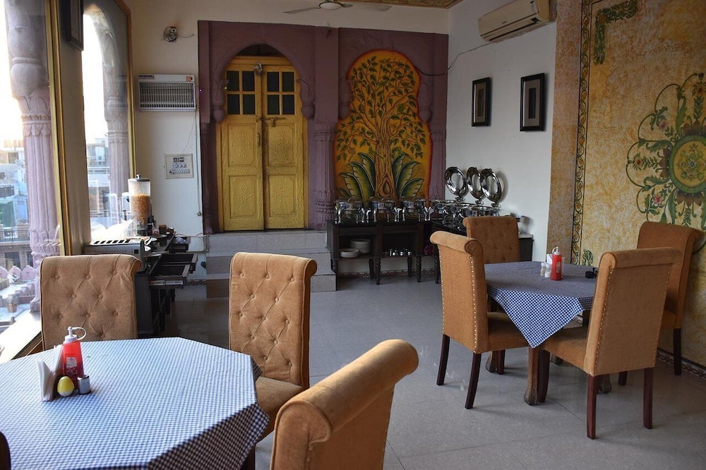 Krishna Prakash Heritage Haveli 35/42