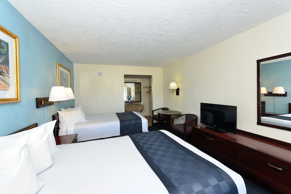 Americas Best Value Inn Bradenton Sarasota 15/27