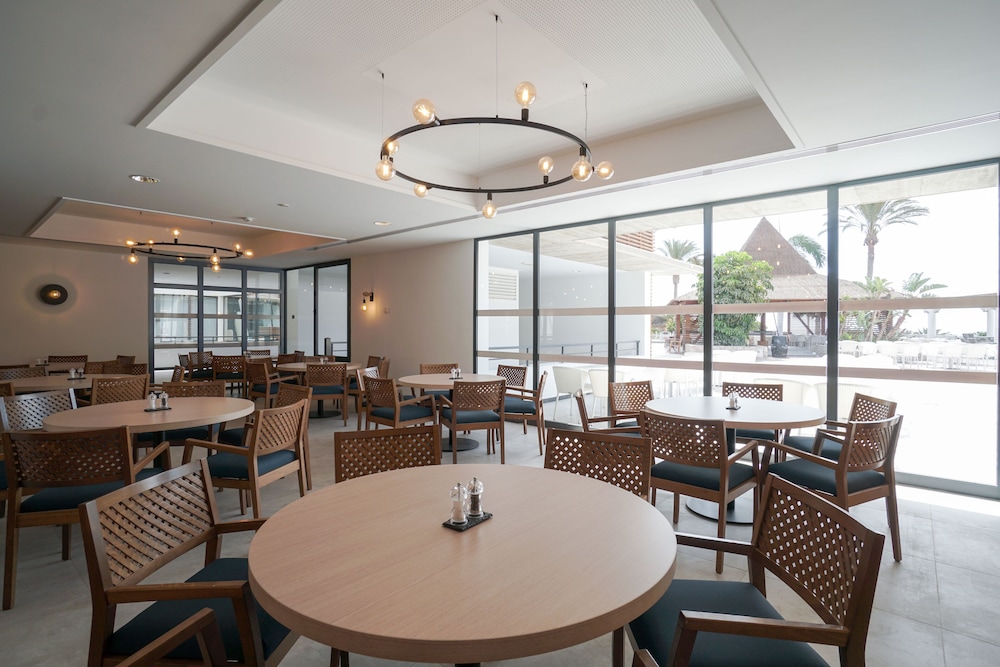 Playitas Hotel 44/68