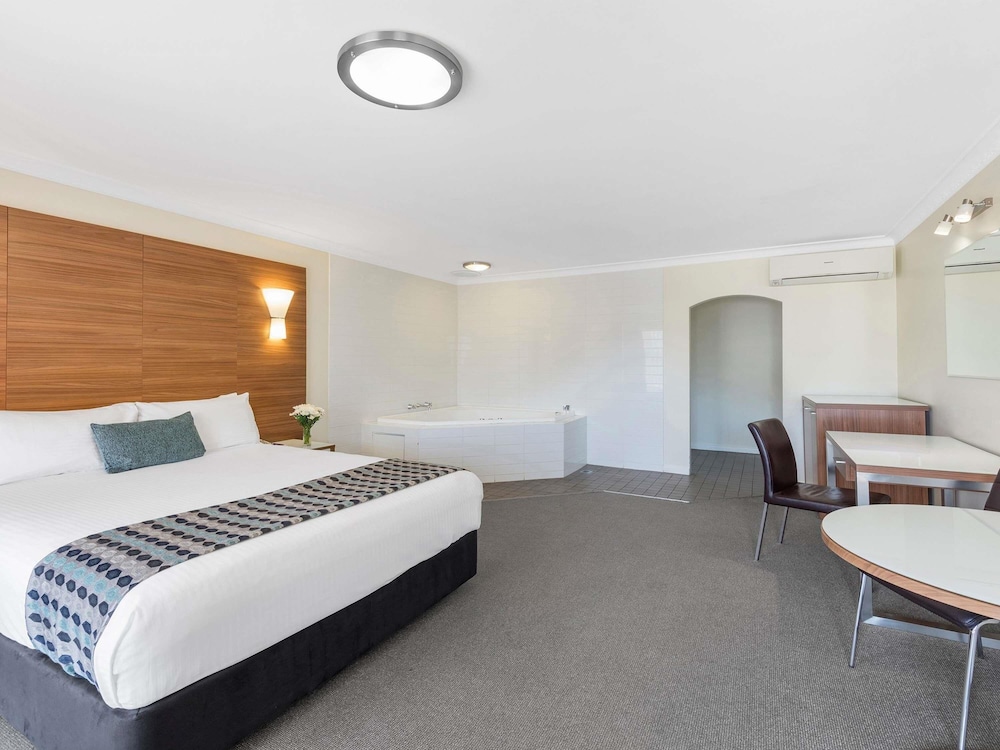 Mercure Wagga Wagga 15/50