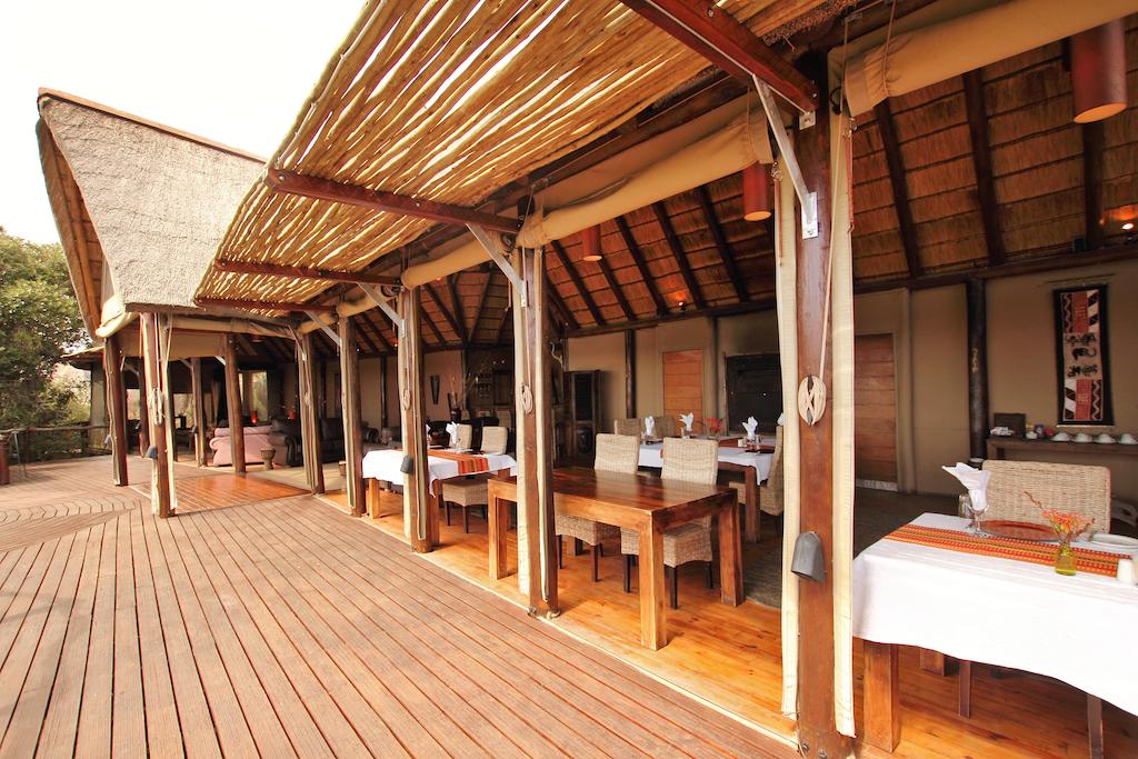 Safari Lodge- Amakhala Game Reserve 14/50