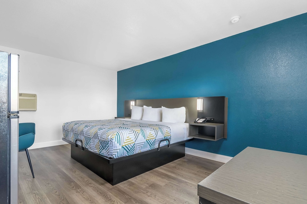 Studio6 Suites Madera, CA - Yosemite 25/51