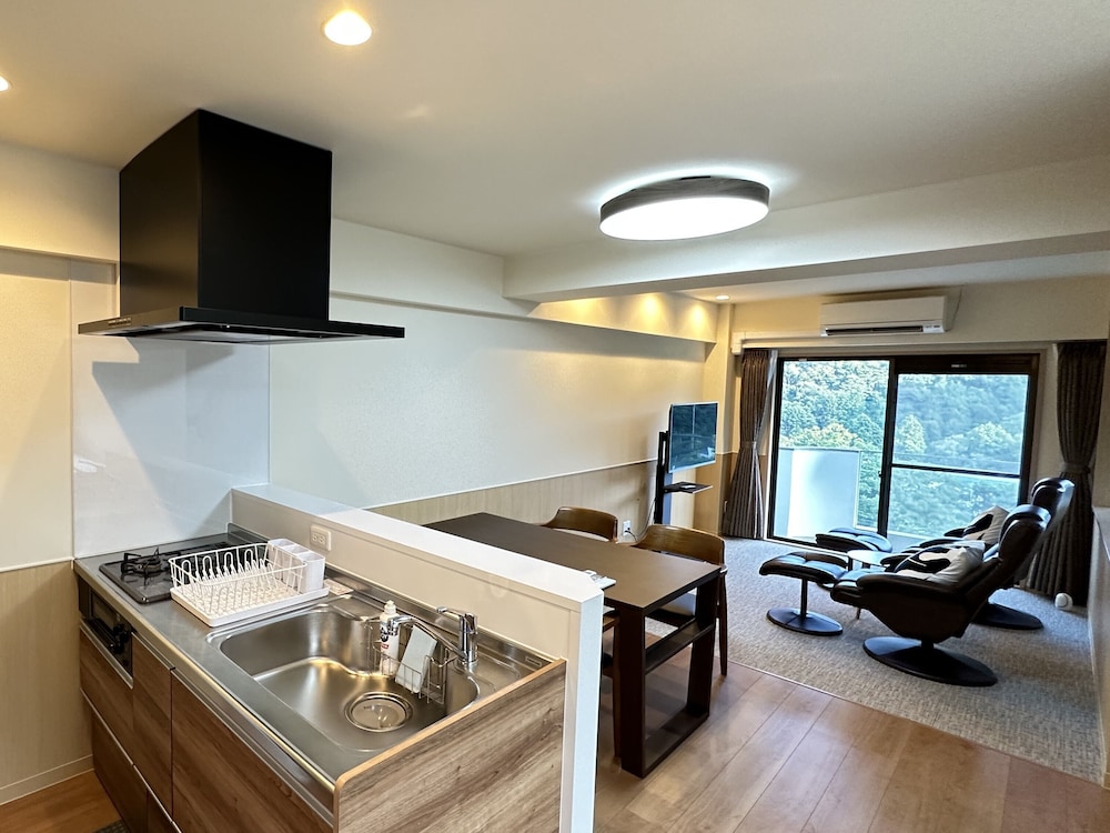 Condominium Hotel Garland Court Usami 28/31