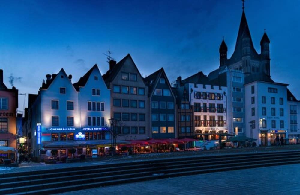 Lowenbrau Koln Hotel Restaurant 3/50
