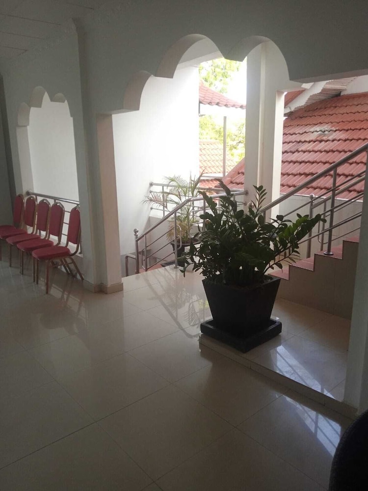 Villa Hotel 21/50
