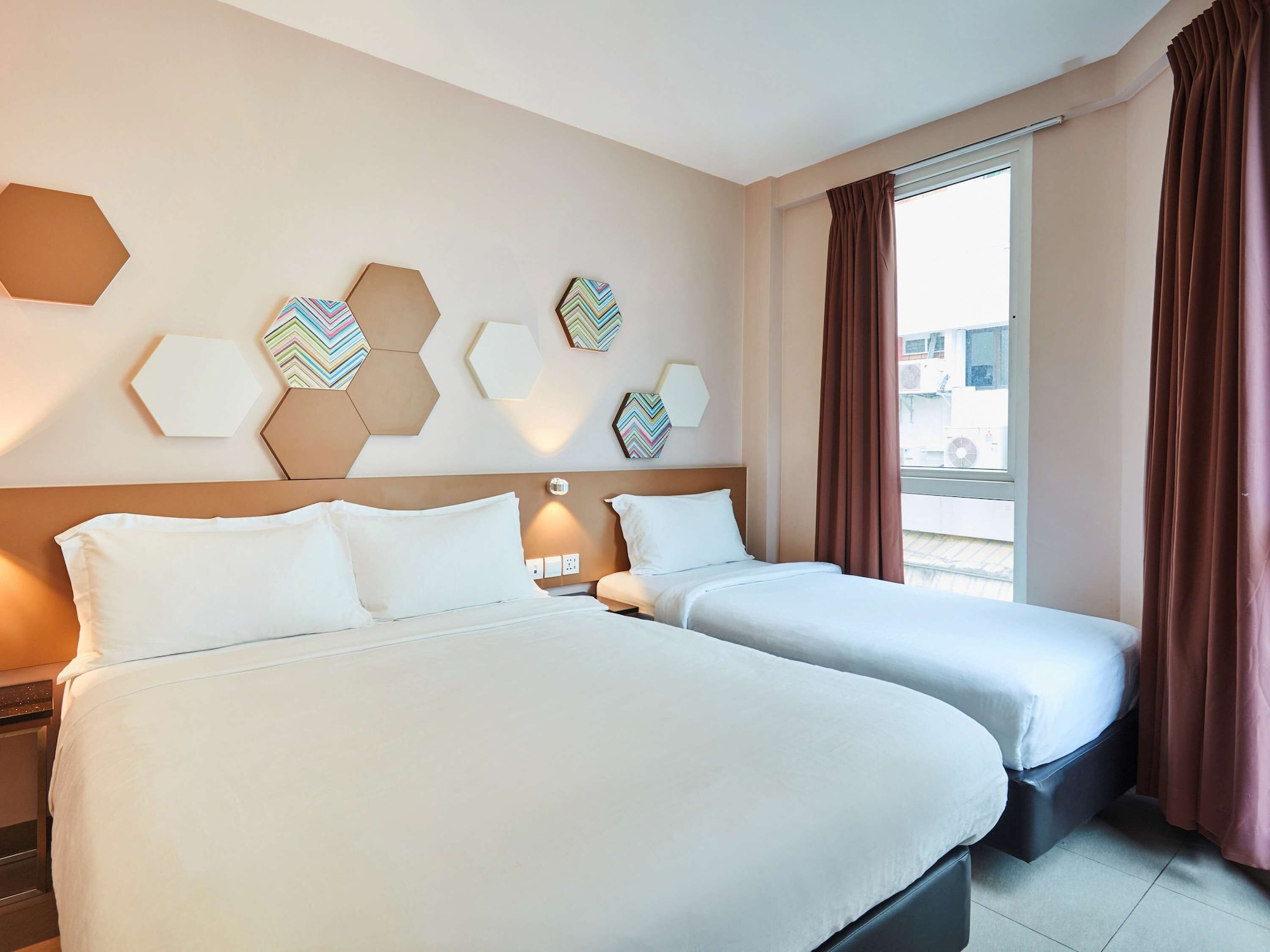 SUPERIOR, DOUBLE BED
