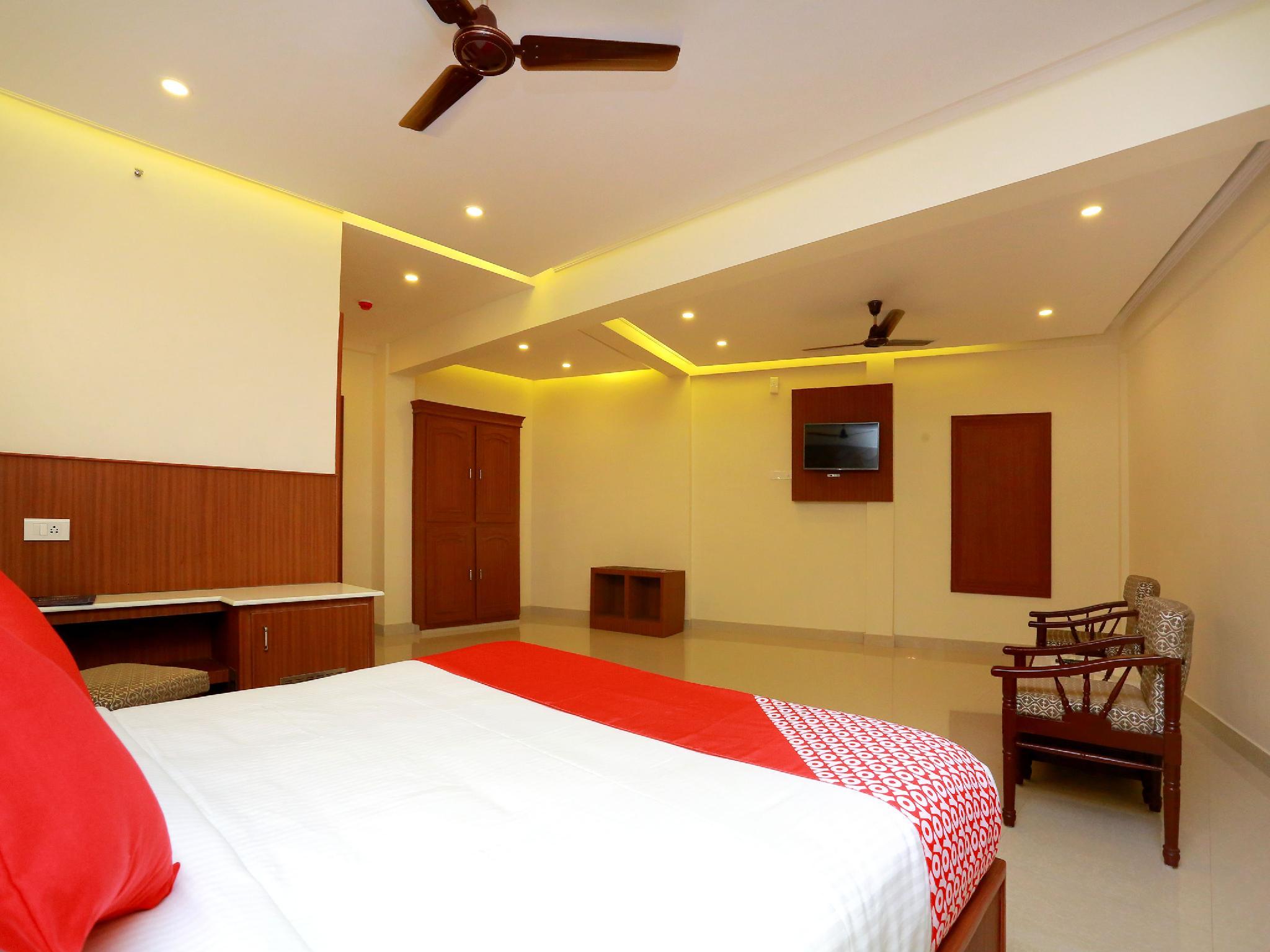 Capital O 14702 Kovilakam Residency 15/30