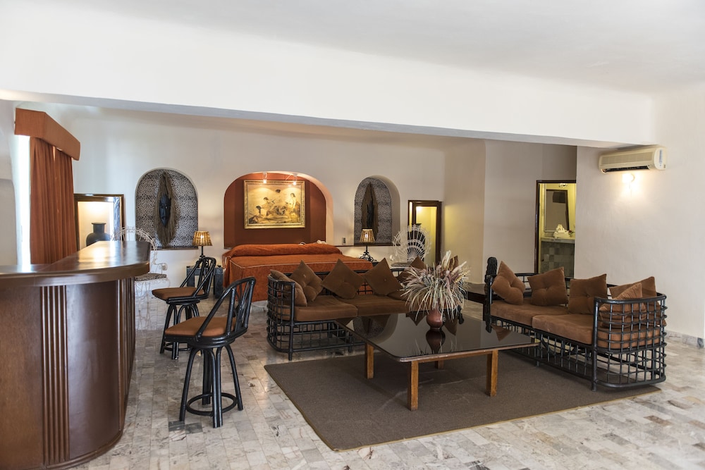 Villablanca Hotel 24/50