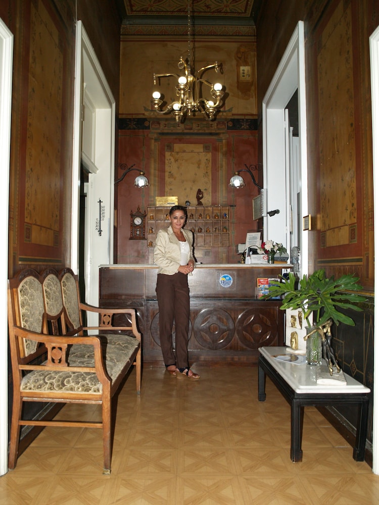 Hotel Acropolis House 7/94