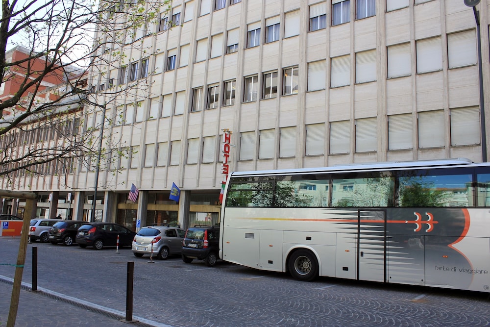 Albergo Residence Italia 43/57