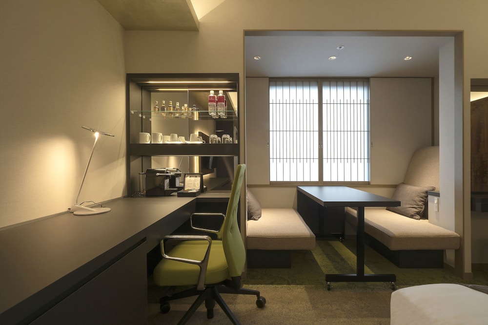 Ana Crowne Plaza Hotel Kyoto 50/70