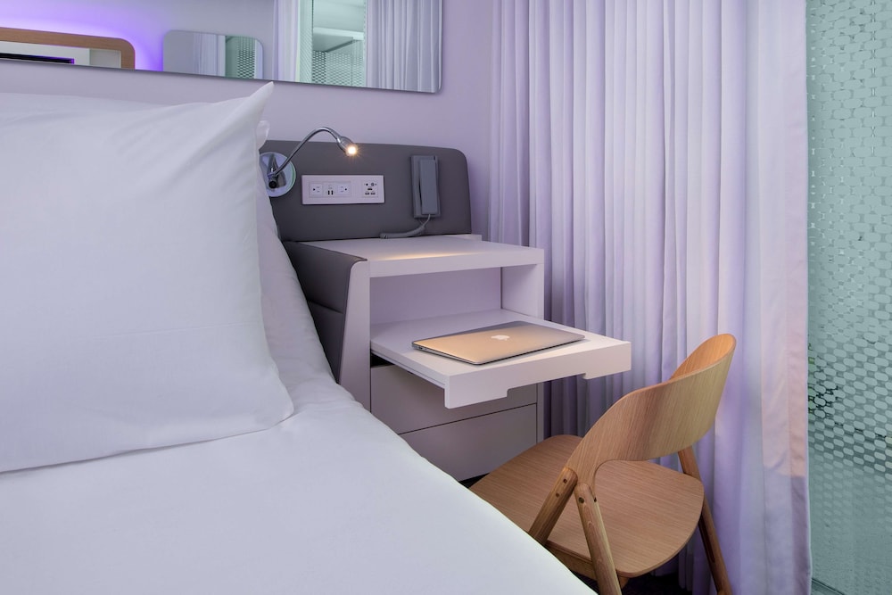 YOTEL Boston, Select by Hilton 36/79