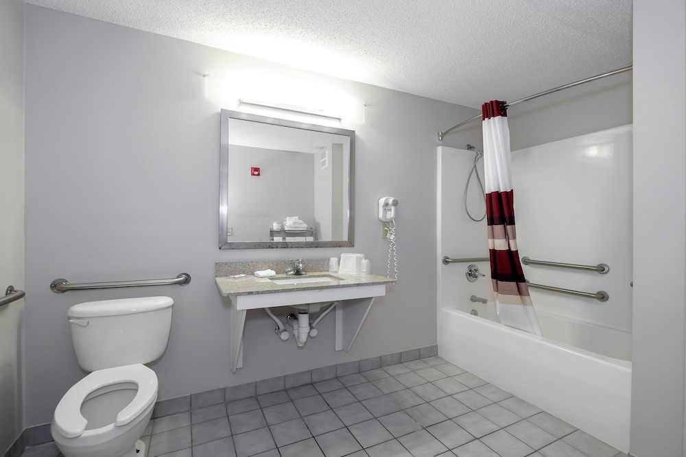 Red Roof Inn Defuniak Springs 42/45