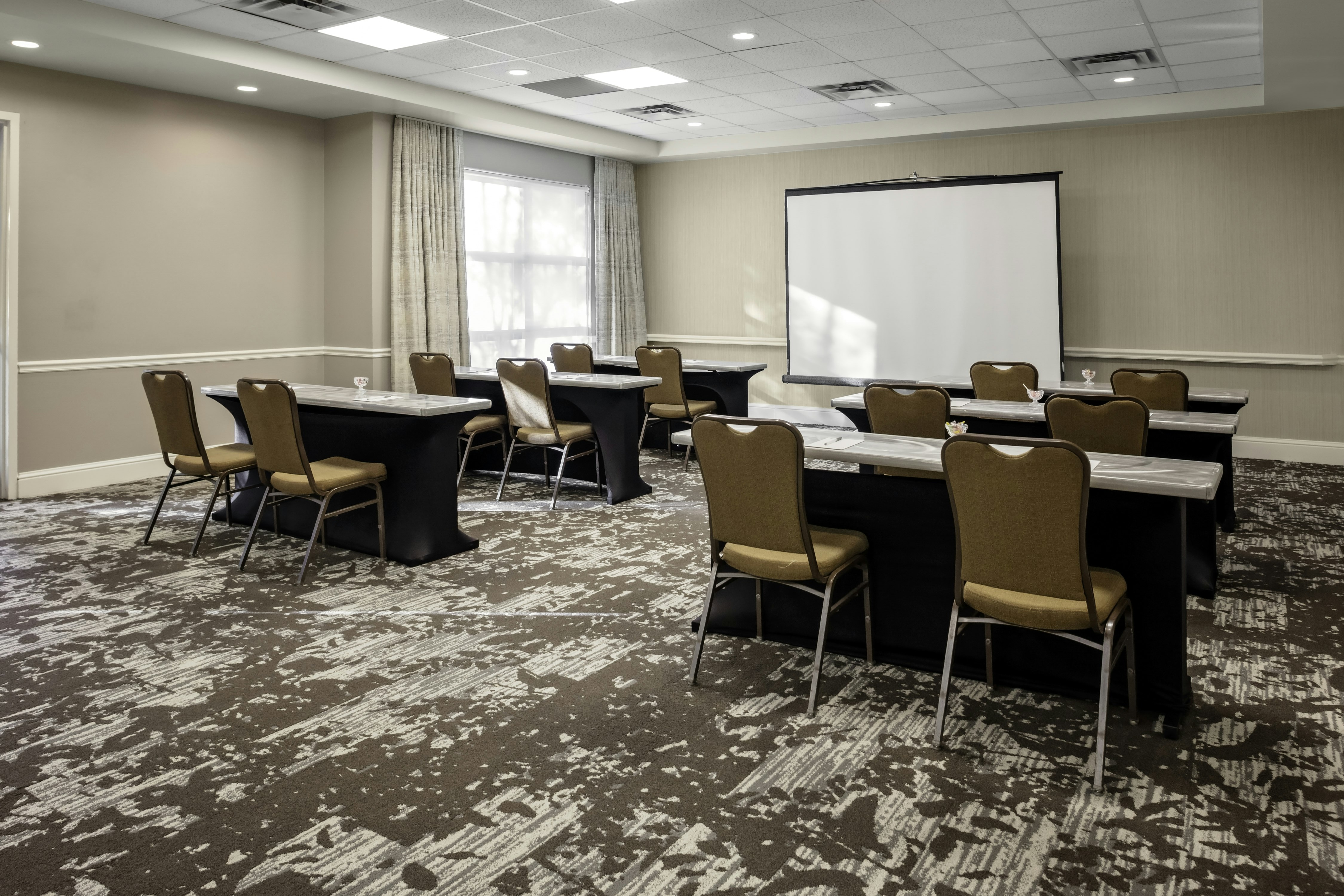 Hilton Garden Inn Atlanta Perimeter Center 49/64