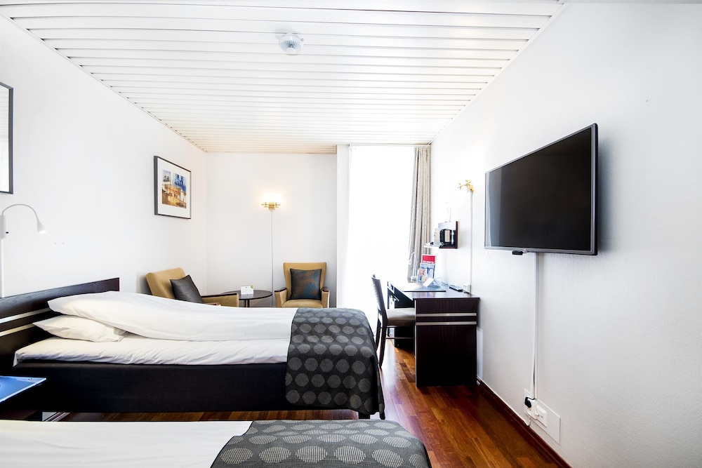 Havly Hotell 16/49