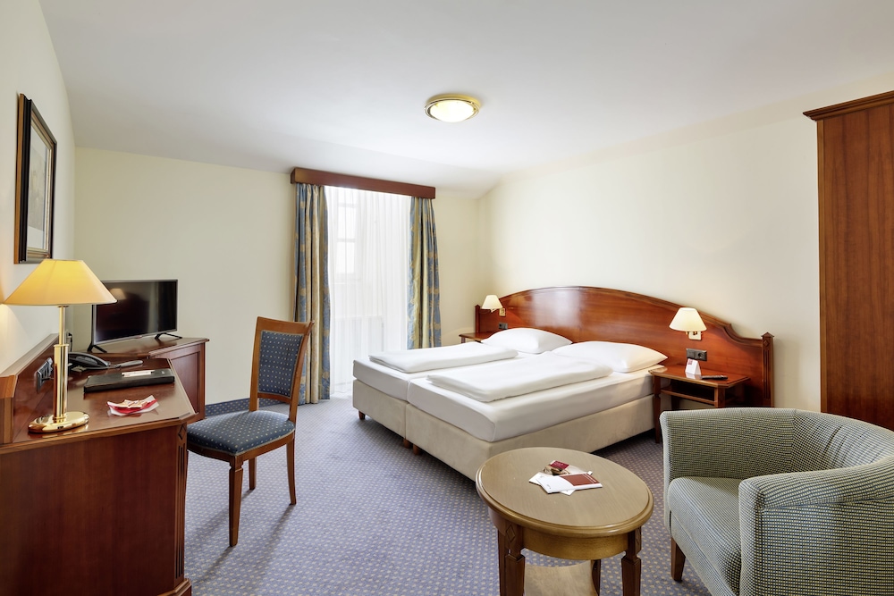 Austria Trend Hotel Schloss Wilhelminenberg 41/74