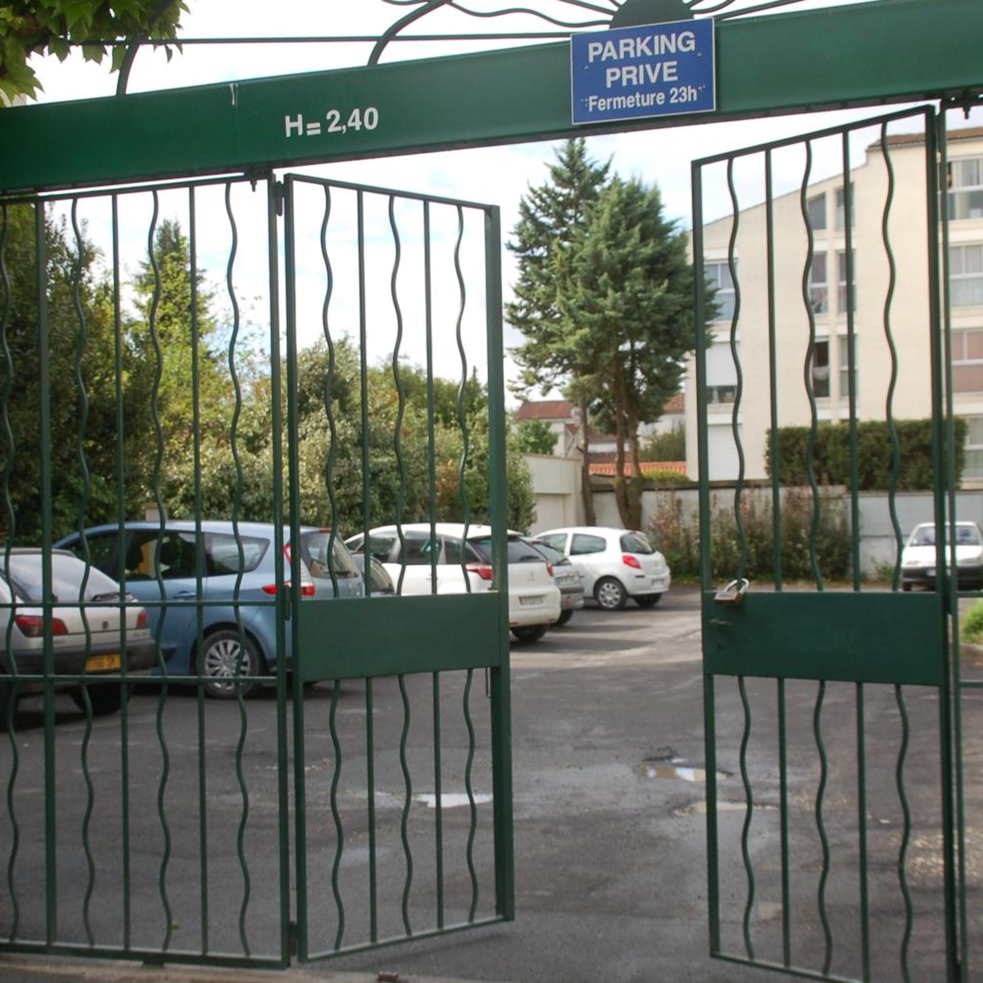 HOTEL DE L'AVENUE 51/57
