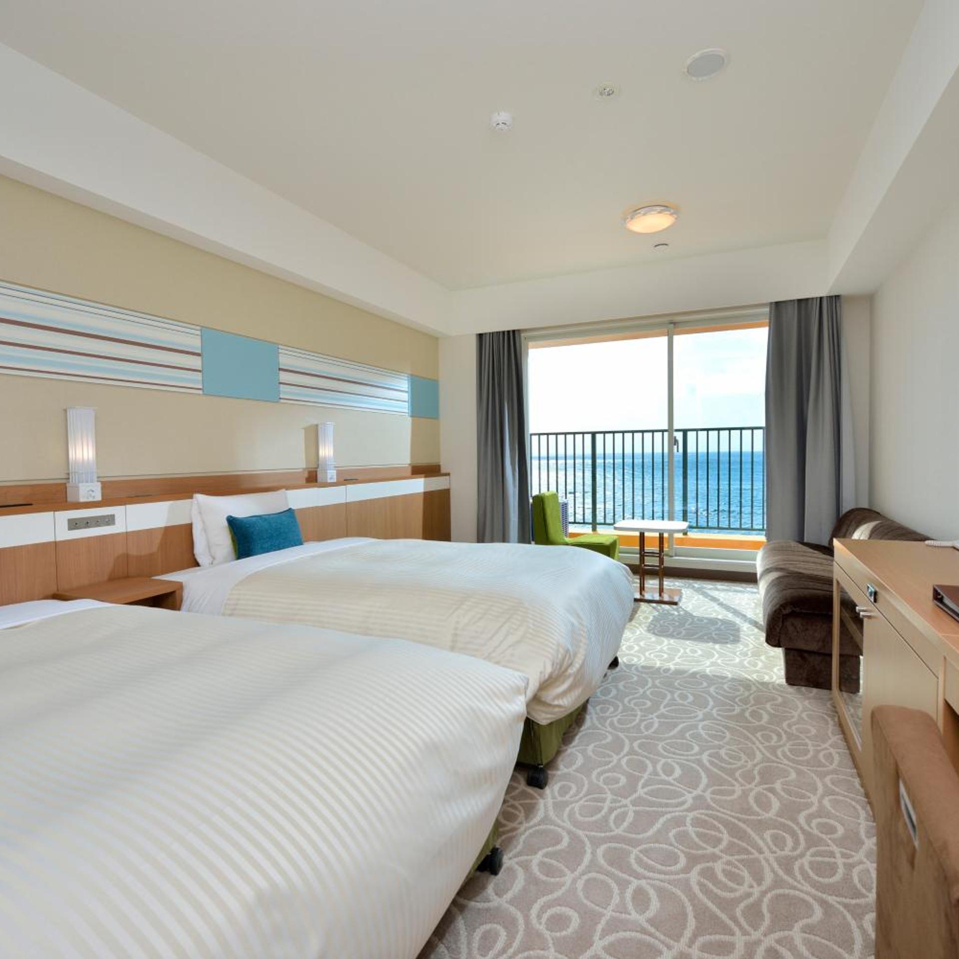 Deluxe, Ocean Front, Annex
