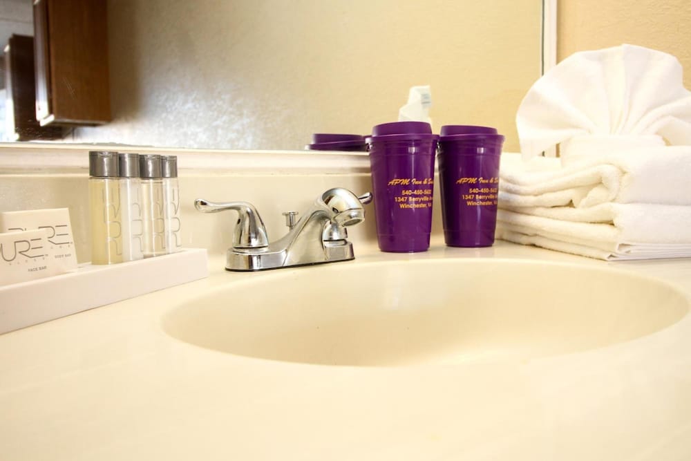 APM Inn & Suites 6/54