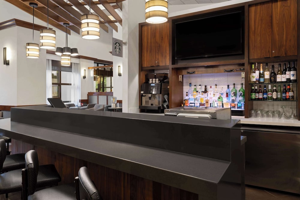 Hyatt Place Mystic 40/61