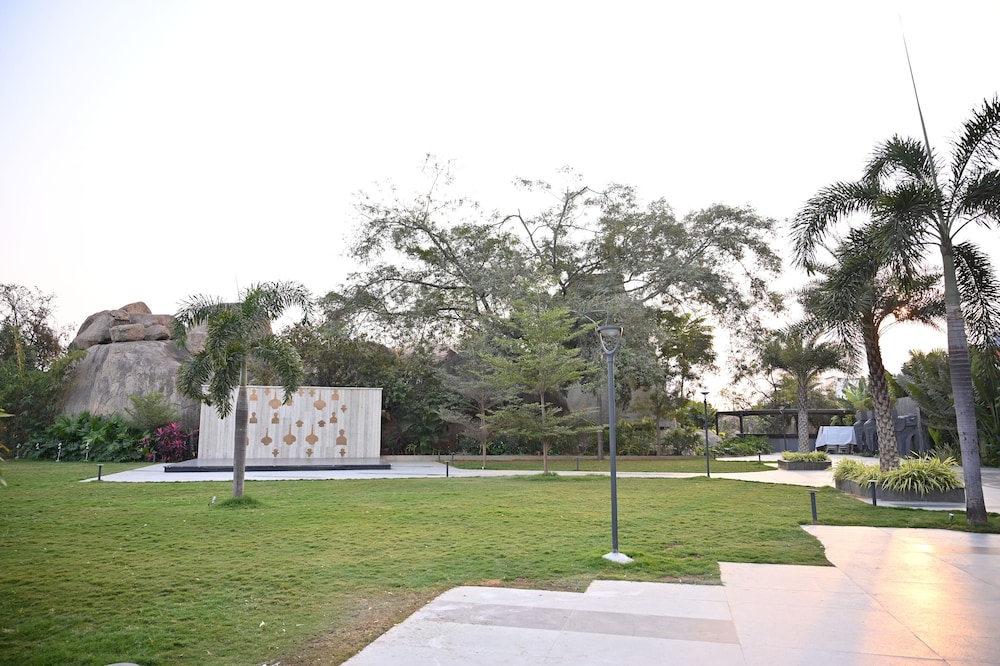Daspalla Hotel Hyderabad 63/65