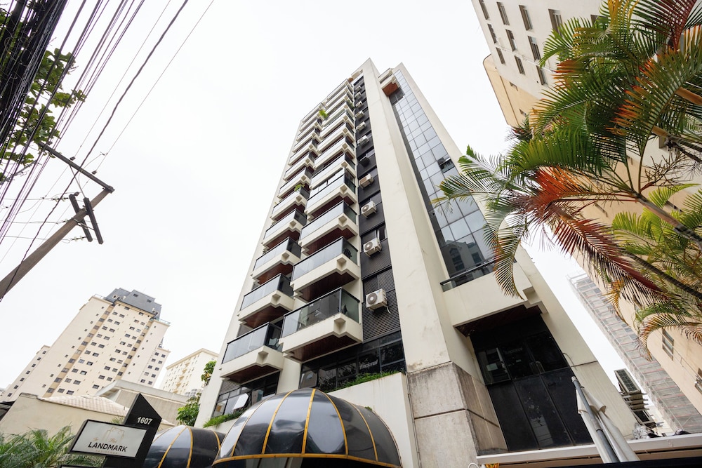 The Landmark Residence 4/77