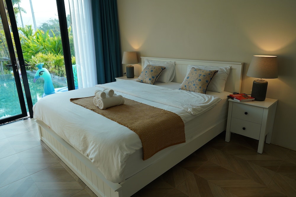 Pool, Villa, King and Twin Beds, 2 Bunk Beds، Villa Panalai 2/10