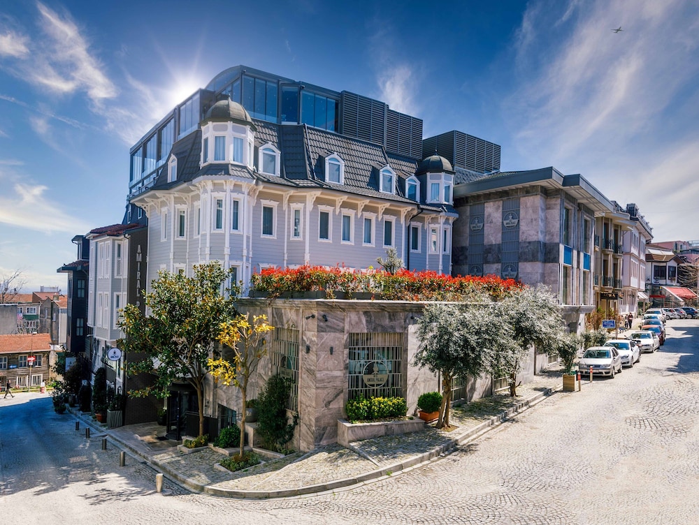 Amiral Palace Boutique Hotel 5/74