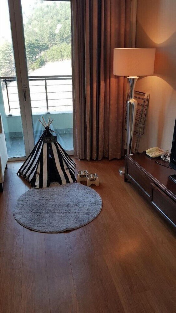 Mayhills Resort 31/50