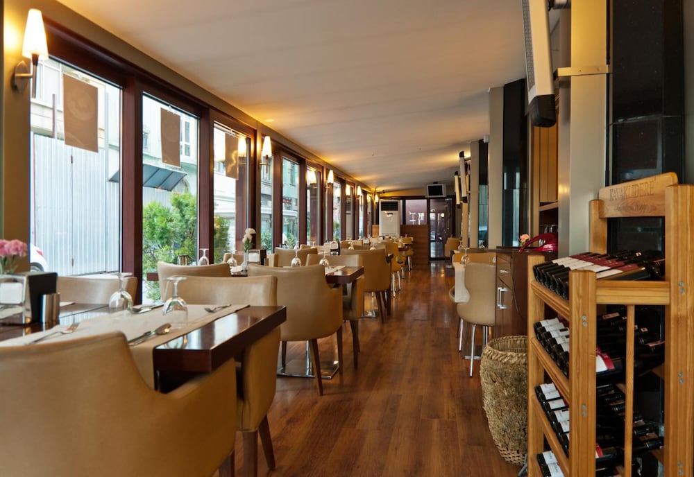 Taksim Riva Hotel 40/56